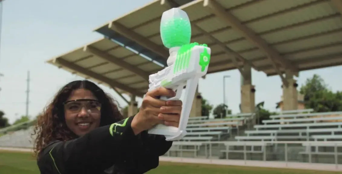 Gel Blaster Girl Aiming Green White Blaster