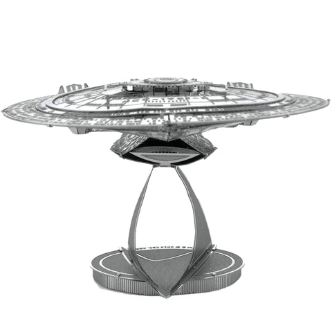 Star Trek: The Next Generation - Unpainted USS Enterprise NCC-1701-D Ship Figure Model Kit (Steel, Moderate Difficulty) - Fascinations - Metal Earth Series - Image 4