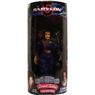 Babylon 5 - Commander Susan Ivanova Poseable Action Figure (8