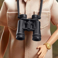 Barbie Signature - Dr. Jane Goodall Doll - Mattel - Inspiring Women Series- Image 4