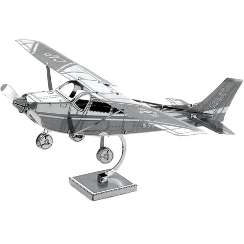 Cessna 172 Airplane Figure Model Kit (Steel, Moderate Difficulty) - Fascinations - Metal Earth Series - (2023) - Image 2