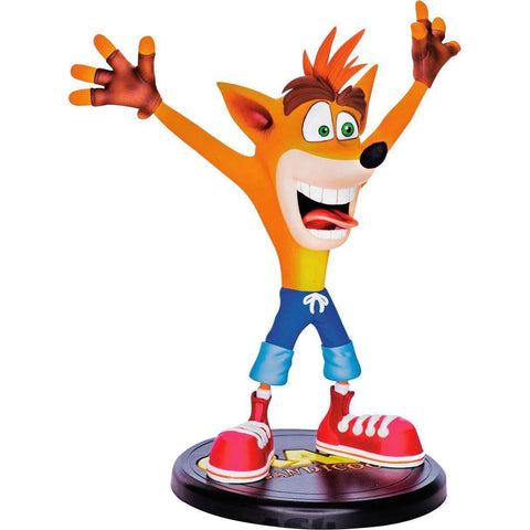 Crash Bandicoot - Arms Up Crash Statue (9