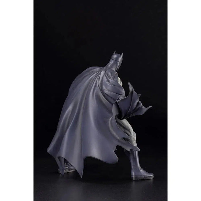 DC Comics [Batman: Hush] - Batman Statue Figure (1:6 Scale) - Kotobukiya - ArtFX Series