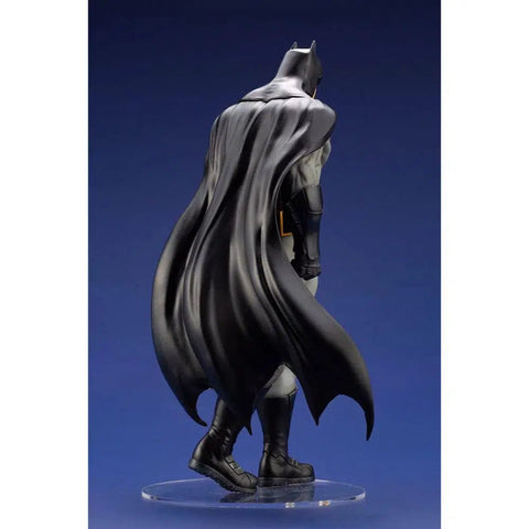 DC Comics [Batman: Last Knight on Earth] - Batman Statue Figure (11.8