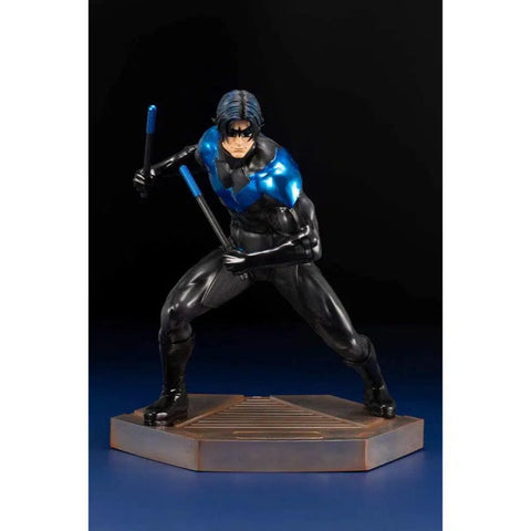 DC Comics [Titans] - Nightwing Figure (1:6 Scale) - Kotobukiya - ArtFX Series