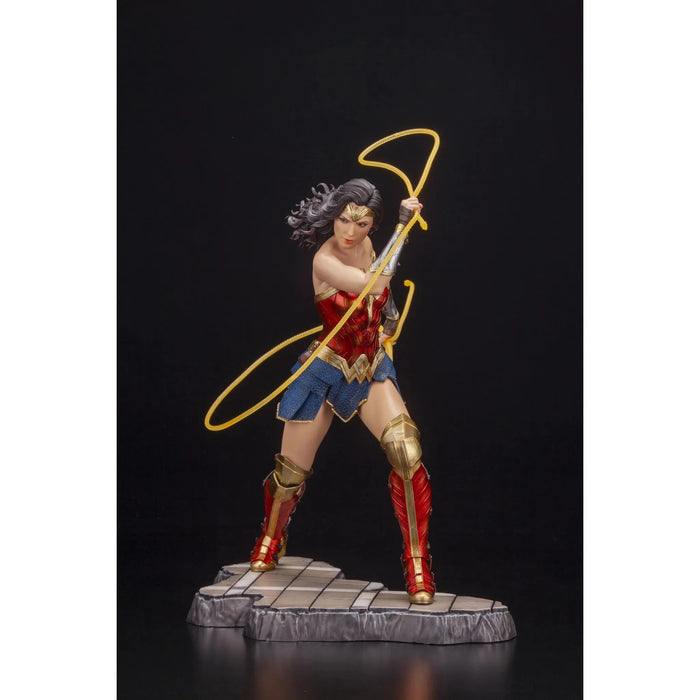 DC Comics [Wonder Woman 1984] - Gal Gadot Wonder Woman with Lasso of Truth Statue Figure (1:6 Scale) - Kotobukiya - ArtFX Series