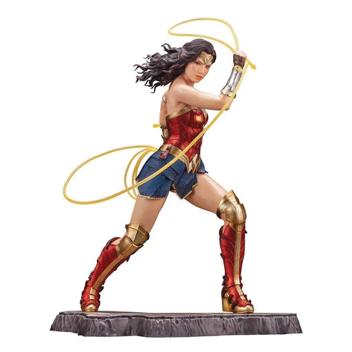 DC Comics [Wonder Woman 1984] - Gal Gadot Wonder Woman with Lasso of Truth Statue Figure (1:6 Scale) - Kotobukiya - ArtFX Series