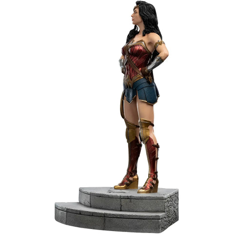 DC Comics [Zack Snyder's Justice League] - Wonder Woman Statue Figure (1:6 Scale, Limited Edition: 1 in 500) - Weta Workshop - Classic Trinity Series