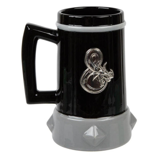 Dungeons & Dragons - Sculpted Tankard Mug (Metal Badge, 20 oz.) - Bioworld