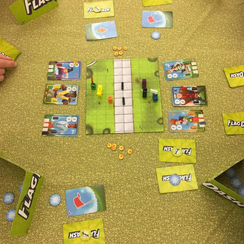 Flag Dash - Competitive Strategy Board Game for Family and Adults (2-4 Players, Ages 8+) - Ultra PRO - Image 15