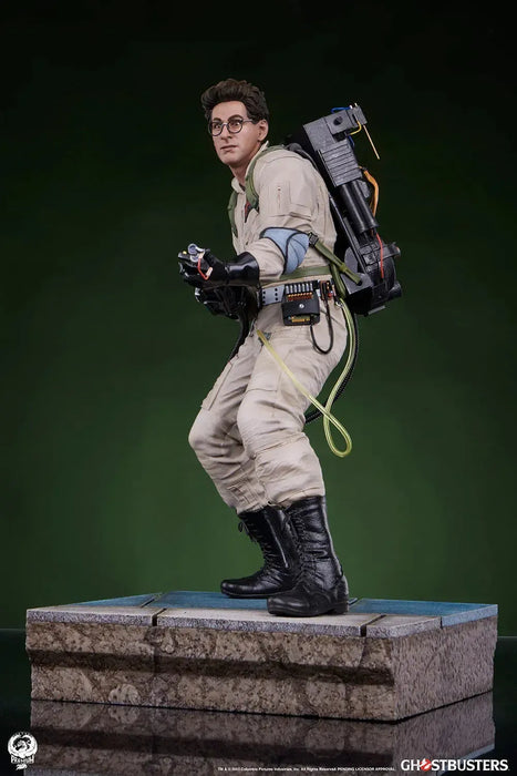 Ghostbusters - Egon Spengler Quarter Scale Statue (19") - PCS