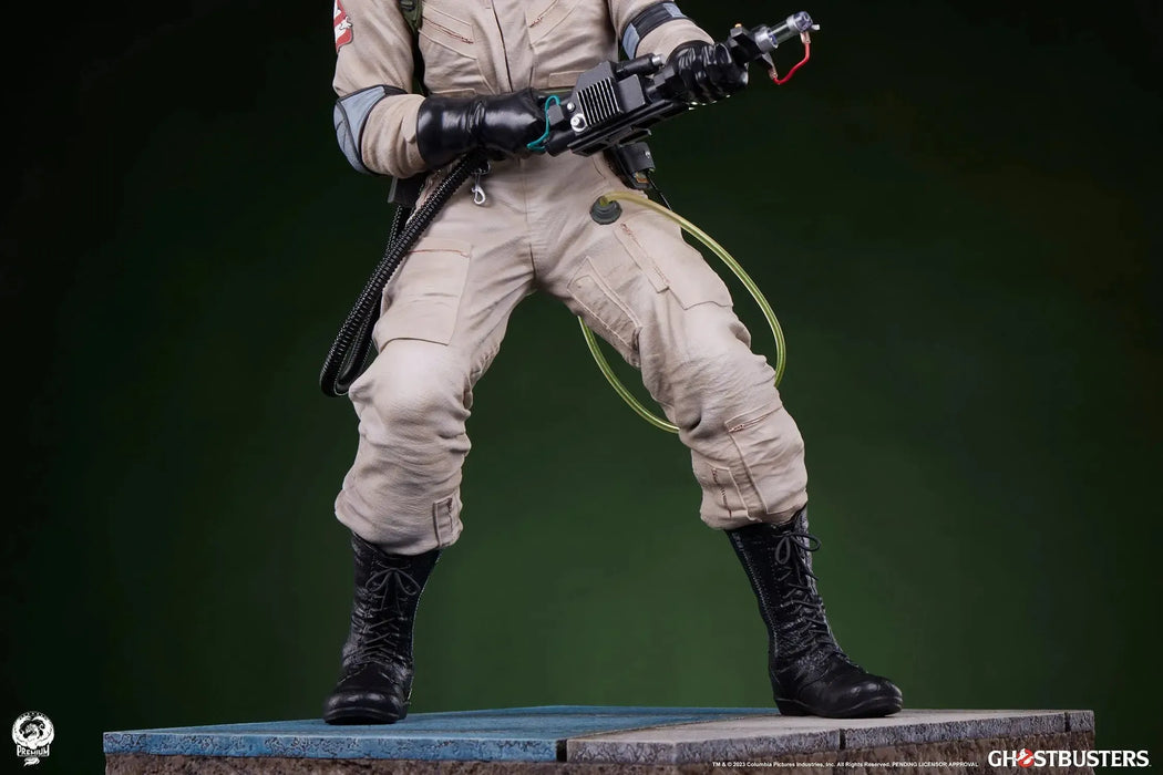 Ghostbusters - Egon Spengler Quarter Scale Statue (19") - PCS