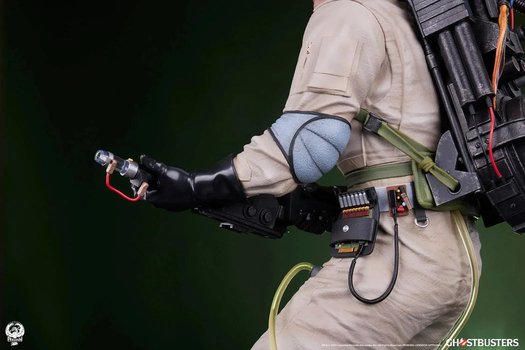Ghostbusters - Egon Spengler Quarter Scale Statue (19") - PCS