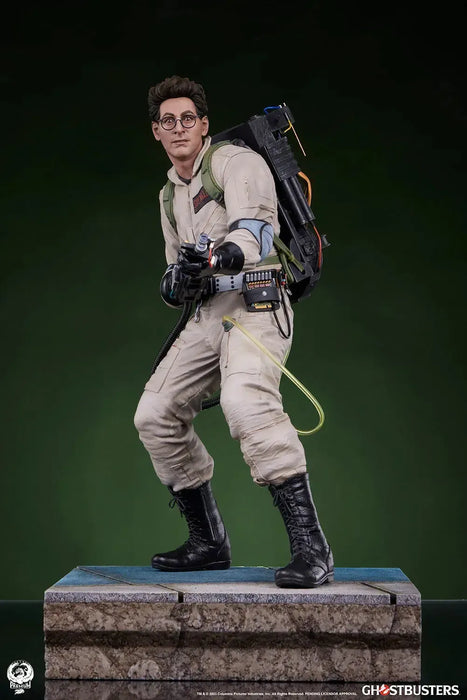 Ghostbusters - Egon Spengler Quarter Scale Statue (19") - PCS