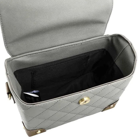 Harry Potter - Hufflepuff Mini Trunk Handbag - Bioworld