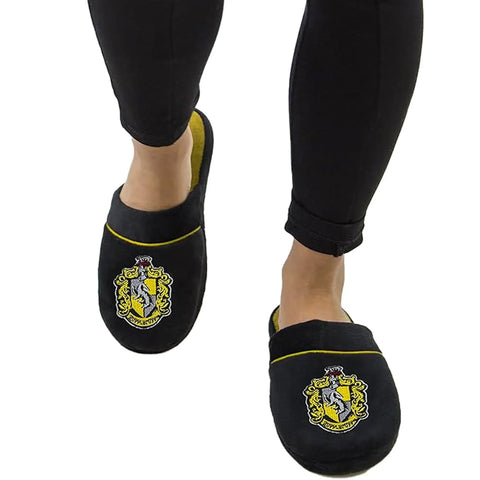 Harry Potter [Wizarding World] - Adult-Size Hufflepuff Slippers (M/L) - Cinereplicas - Image 4
