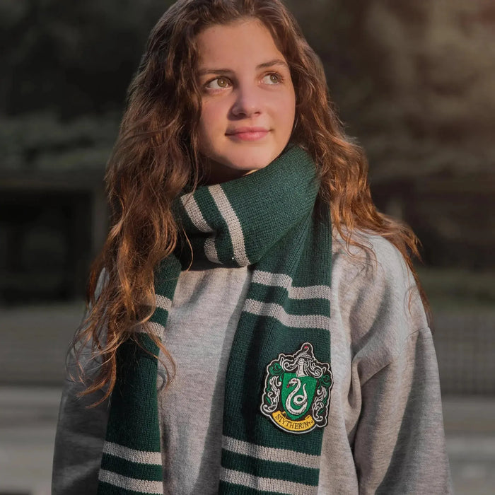 Harry Potter [Wizarding World] - One-Size Slytherin Unisex Scarf (Deluxe Edition) - Cinereplicas