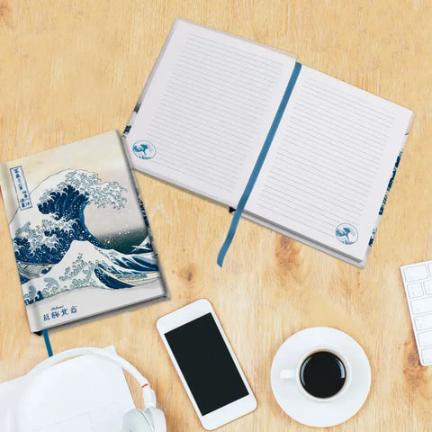 Japan Art - The Great Wave off Kanagawa Hardcover Notebook (8.5
