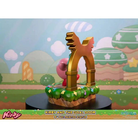 Kirby - Celebrating Kirby at the Goal Door Figure (9