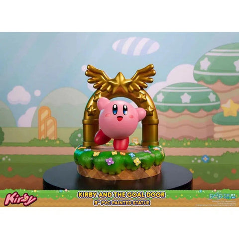 Kirby - Celebrating Kirby at the Goal Door Figure (9