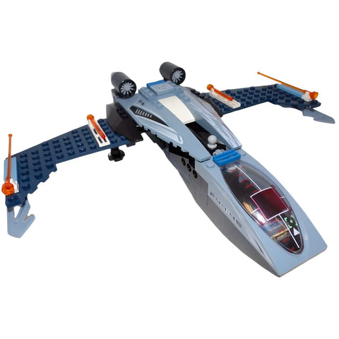 LEGO [Alpha Team] - Blue Eagle versus Snow Crawler Building Set - Mission Deep Freeze Series (4745)