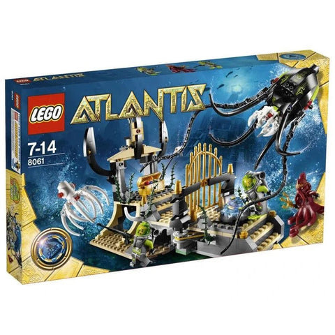 LEGO [Atlantis] -  Gateway of the Squid Building Set - Series (8061)