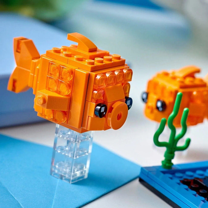 LEGO [BrickHeadz] - Goldfish Building Set - Pets Series (40442)