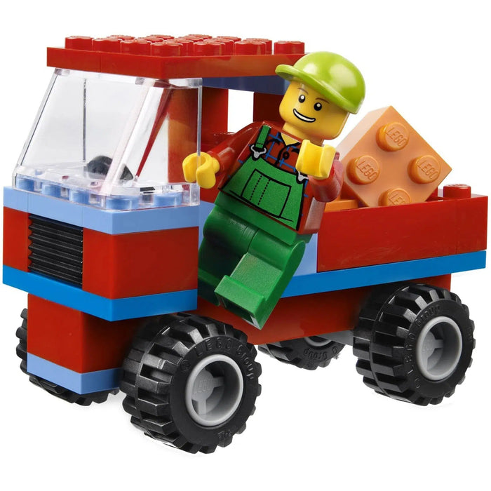 LEGO [Bricks and More] - Farm Brick Box Building Set - Series (4626)