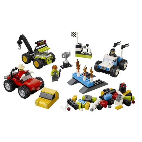 LEGO [Bricks and More] - LEGO Monster Trucks Building Set - Series (10655)