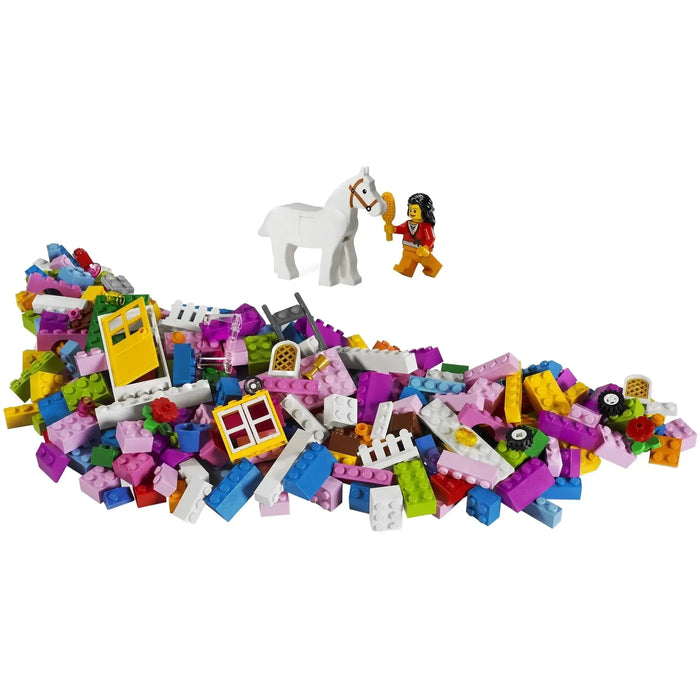 LEGO [Bricks and More] - Large Pink Brick Box Building Set (5560)