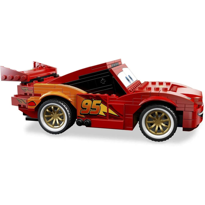 LEGO [Cars] - Ultimate Build Lightning McQueen Building Set - Cars 2 Series (8484)
