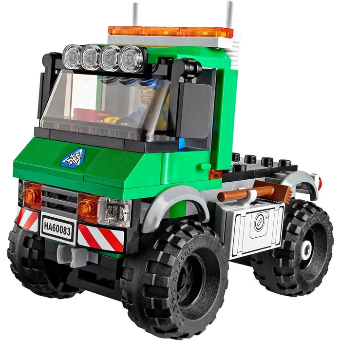 LEGO [City] - Snowplough Truck Building Set - Traffic Series (60083)