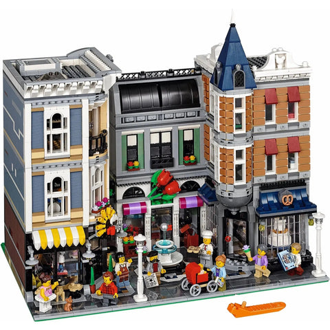 LEGO [Creator Expert] - Assembly Square Building Set - Modular Buildings Collection Series (10255)