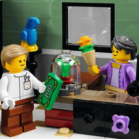 LEGO [Creator Expert] - Assembly Square Building Set - Modular Buildings Collection Series (10255)