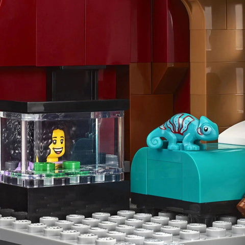 LEGO [Creator Expert] - Bookshop Building Set - Modular Buildings Collection Series (10270)