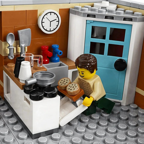 LEGO [Creator Expert] - Corner Garage Building Set - Modular Buildings Collection Series (10264)