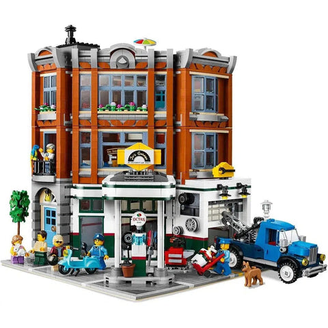 LEGO [Creator Expert] - Corner Garage Building Set - Modular Buildings Collection Series (10264)