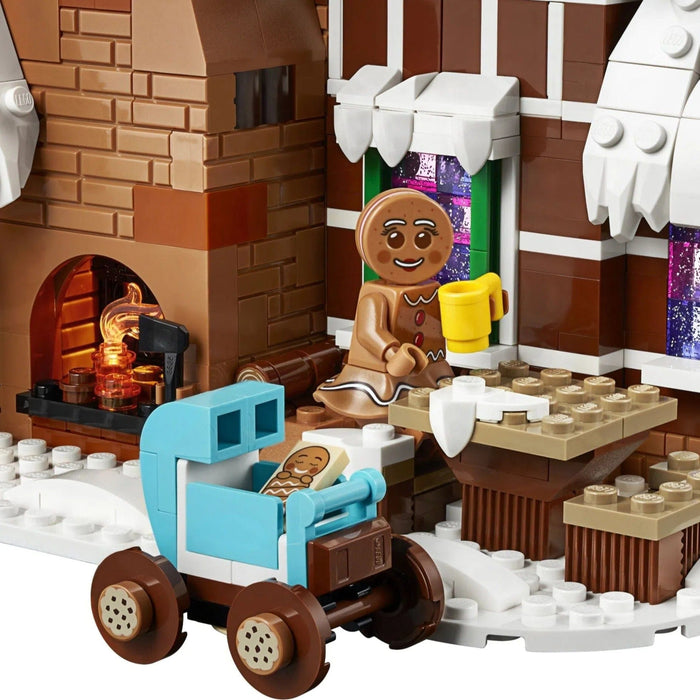 LEGO [Creator Expert] - Gingerbread House Building Set - Winter Village Collection Series (10267)