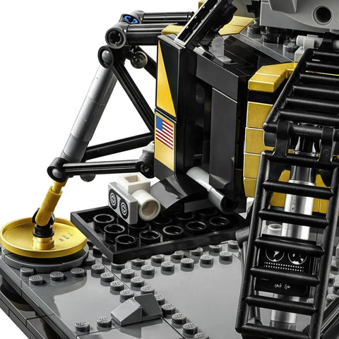 LEGO [Creator Expert] - NASA Apollo 11 Lunar Lander Building Set - Space Series (10266)