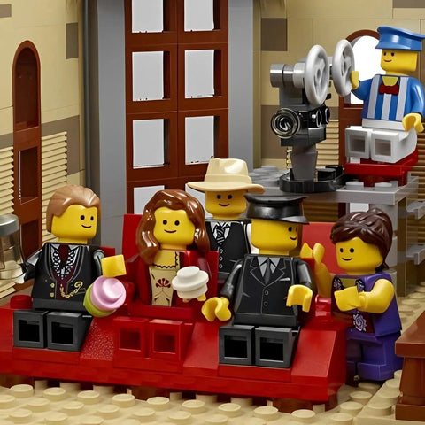 LEGO [Creator Expert] - Palace Cinema Building Set - Modular Buildings Collection Series (10232)
