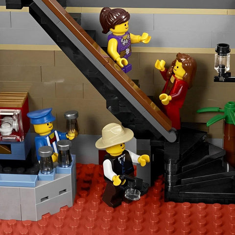 LEGO [Creator Expert] - Palace Cinema Building Set - Modular Buildings Collection Series (10232)