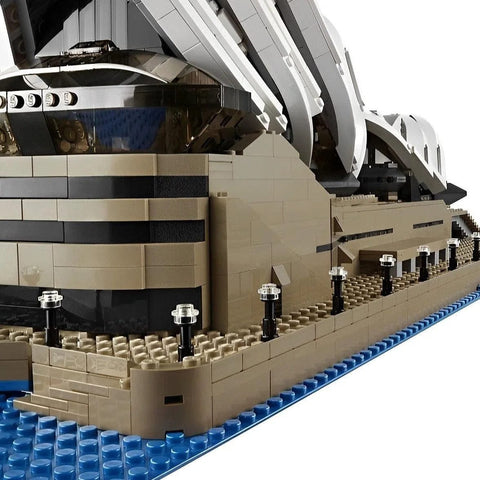 LEGO [Creator Expert] - Sydney Opera House Building Set - Landmarks Series (10234)