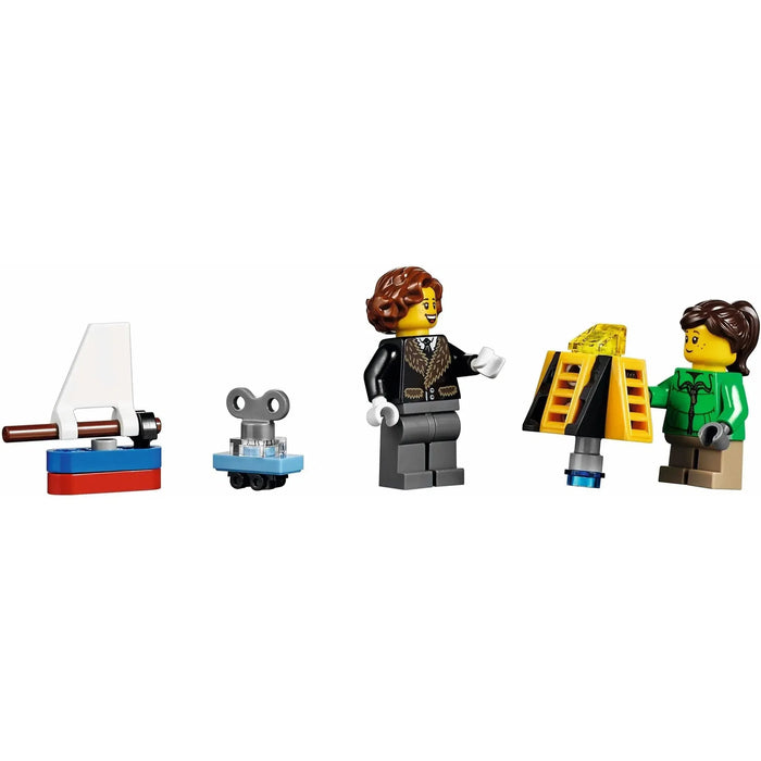 LEGO [Creator Expert] - Winter Holiday Train Building Set - Winter Village Collection Series (10254)