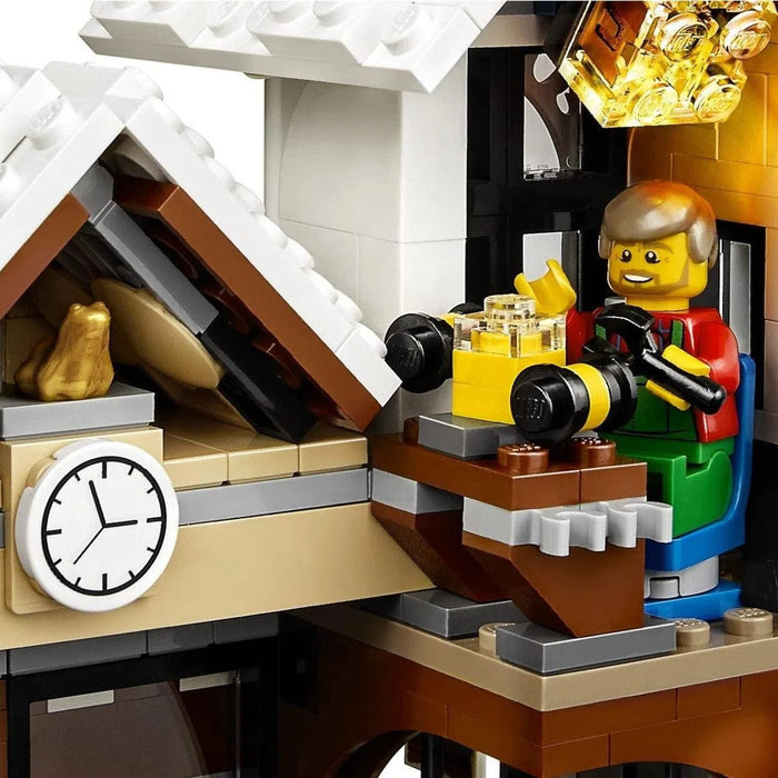 LEGO [Creator Expert] - Winter Toy Shop Building Set - Winter Village Collection Series (10249)