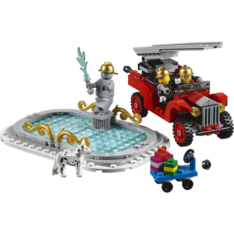 LEGO [Creator Expert] - Winter Village Fire Station Building Set - Winter Village Collection Series (10263)