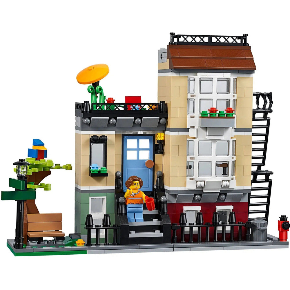 LEGO [Creator] - Park Street Townhouse Building Set - 3 in 1 Series (31065)