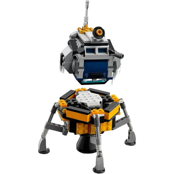 LEGO [Creator] - Space Shuttle Adventure Building Set - 3 in 1 Series (31117)