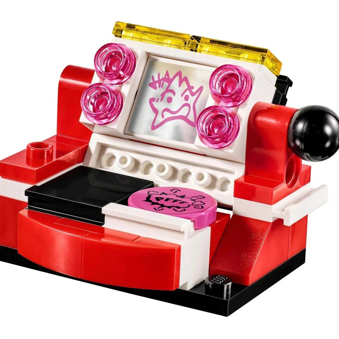 LEGO [DC Comics Super Heroes] - Harley Quinn Dorm Building Set - Series (41236)