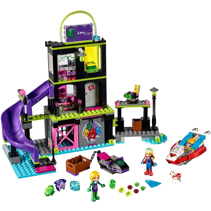 LEGO [DC Comics Super Heroes] - Lena Luthor Kryptomite Factory Building Set - Series (41238)