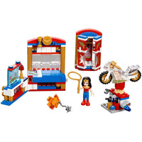 LEGO [DC Comics Super Heroes] - Wonder Woman Dorm Room Building Set - Series ...- Image 2
